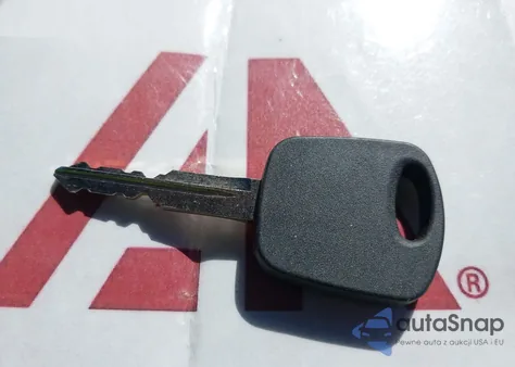 2003 Ford Escape Xlt from USA, damaged, VIN 1FMCU03193KB78578